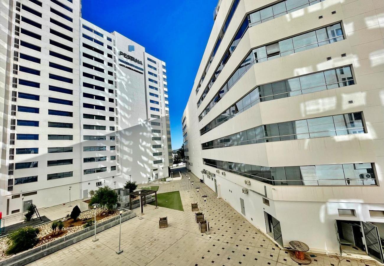 Charming 2 Bedrooms - Train Station Downtown Танжер Номер фото